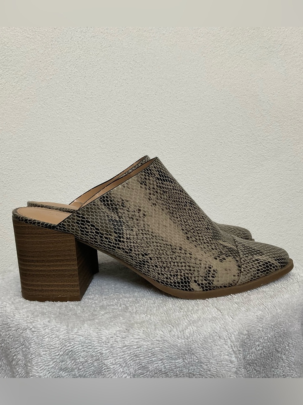 Lauren Conrad Snakeskin Print Chunky Block Heel Pointed Toe Mule Size 8.5 Fall